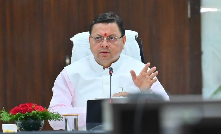 चमोली के डिप्टी एसीएमओ निलंबित, शराब के नशे की हालत में कार से बाइक सवार युवकों को मारी थी टक्कर