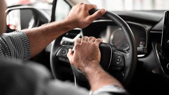 पिता की कार के पहिये के नीचे दबने से चार साल के मासूम की हुई मौत, परिवार में छाया मातम